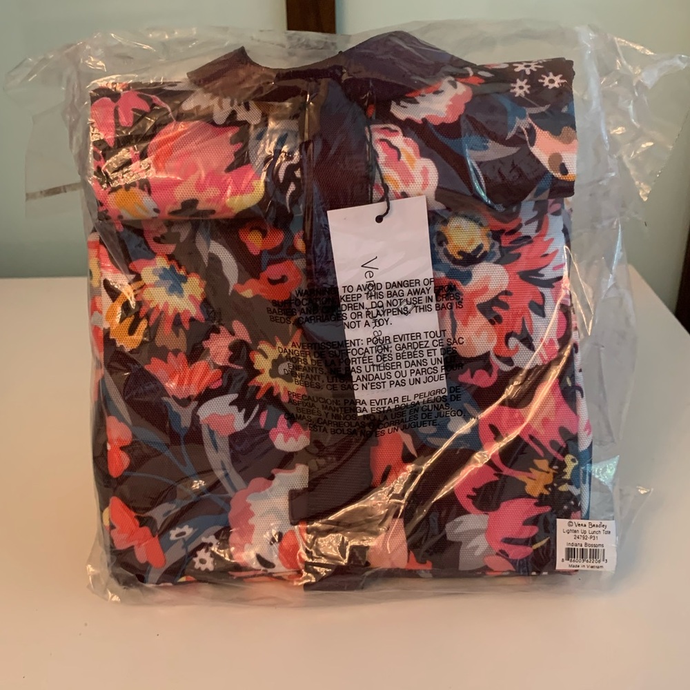 Vera Bradley Lighten Up Lunch Tote